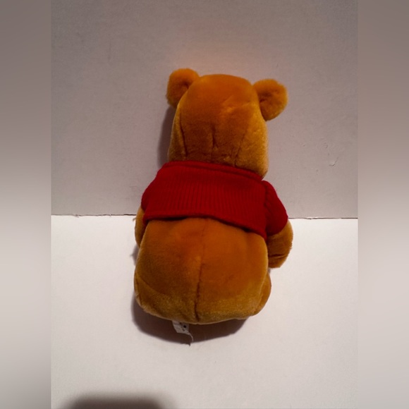 Walt Disney World Parks Vintage 9” Winnie The Pooh Plush In Very Good Condition. - Picture 4 of 6